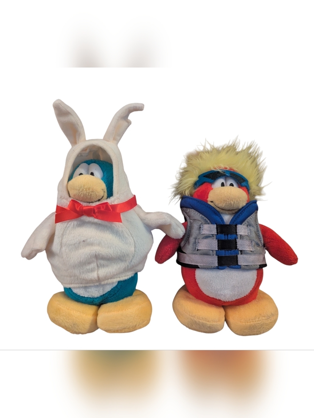 Club Penguin Plush Lot Series 12 White Bunny Red Water Sport Jakks Pacific